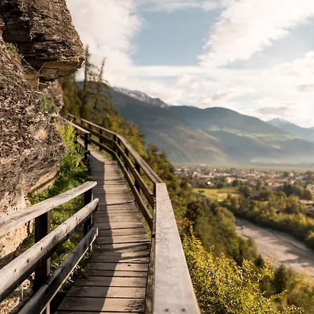 Residence Feldhof - Ferienwohnungen Mit Bergblick Im Vinschgau Inklusive Guestpass-2